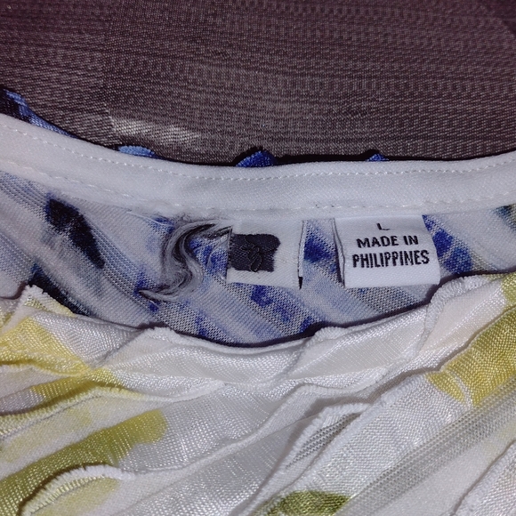 Womens shirt - Picture 3 of 4